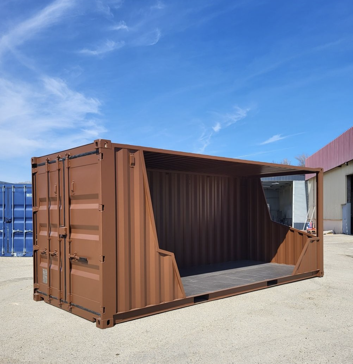 Bulle de vente en container-eurobox-transformation de container- container sur-mesure- containers recyclés- conteneur amménagé