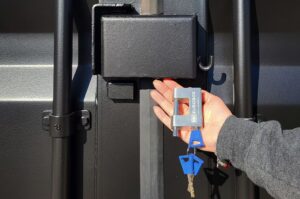 Système de sécurité container, Cache cadenas et cadenas container, Eurobox, cache cadenas sur demande, accessoires containers