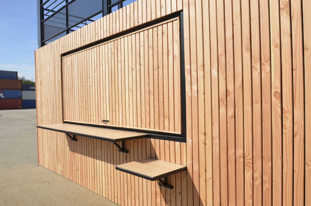 container aménagé snack, container restaurant, conteneur snack à étage, transformation de container, acheter un container snack